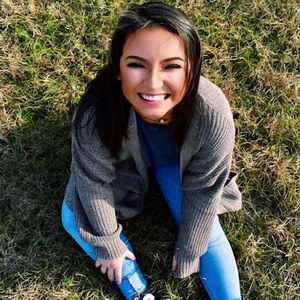 Meet your Posher, Ella